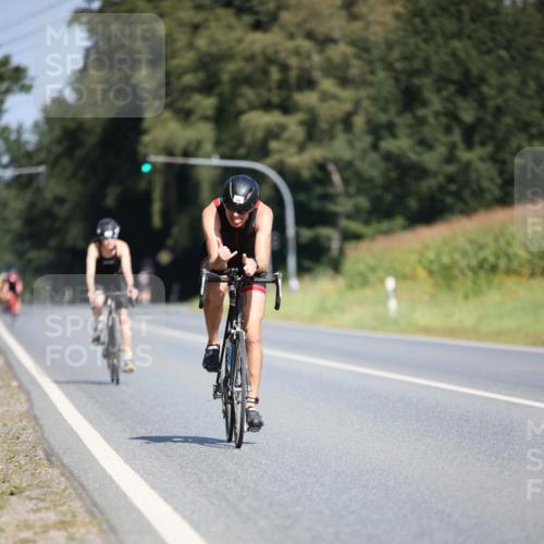 01.09.2024 - 17. Tribühne Triathlon H.Heesch http://msf.ph/oto/6949098 01.09.2024 12:07:14 Radfahren 589, 673 meine-sportfotos.de