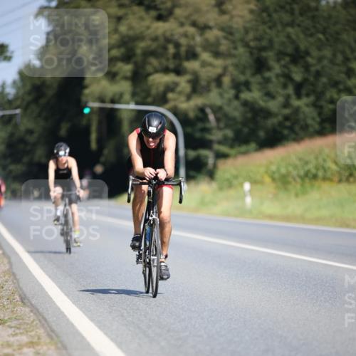 01.09.2024 - 17. Tribühne Triathlon H.Heesch http://msf.ph/oto/6949102 01.09.2024 12:07:14 Radfahren 589, 673 meine-sportfotos.de