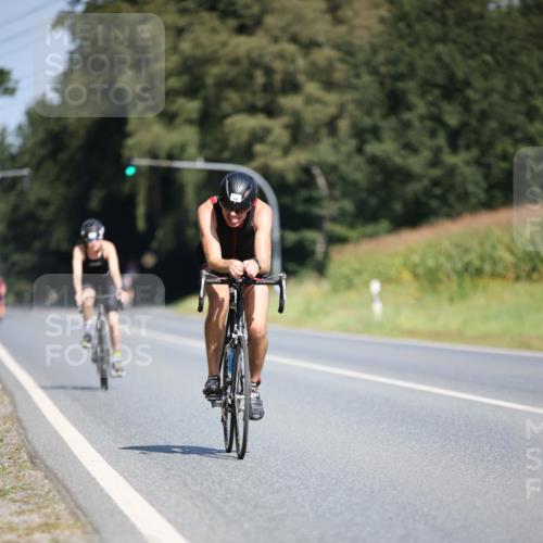 01.09.2024 - 17. Tribühne Triathlon H.Heesch http://msf.ph/oto/6949104 01.09.2024 12:07:14 Radfahren 589, 673 meine-sportfotos.de