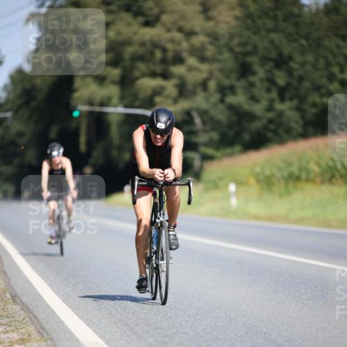 01.09.2024 - 17. Tribühne Triathlon H.Heesch http://msf.ph/oto/6949110 01.09.2024 12:07:14 Radfahren 589, 673 meine-sportfotos.de