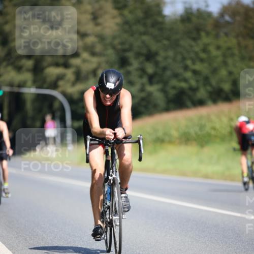 01.09.2024 - 17. Tribühne Triathlon H.Heesch http://msf.ph/oto/6949121 01.09.2024 12:07:15 Radfahren 589, 673 meine-sportfotos.de