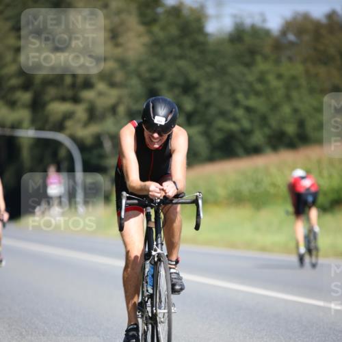 01.09.2024 - 17. Tribühne Triathlon H.Heesch http://msf.ph/oto/6949123 01.09.2024 12:07:15 Radfahren 589, 673 meine-sportfotos.de