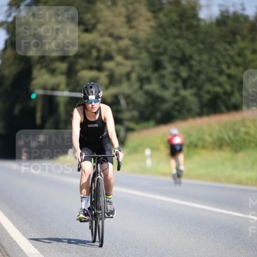 01.09.2024 - 17. Tribühne Triathlon H.Heesch http://msf.ph/oto/6949130 01.09.2024 12:07:16 Radfahren 589, 673 meine-sportfotos.de