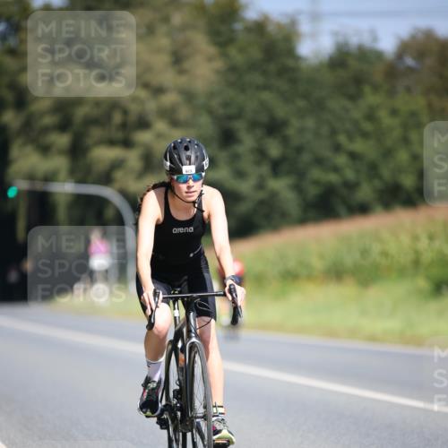 01.09.2024 - 17. Tribühne Triathlon H.Heesch http://msf.ph/oto/6949144 01.09.2024 12:07:17 Radfahren 543, 589, 673 meine-sportfotos.de