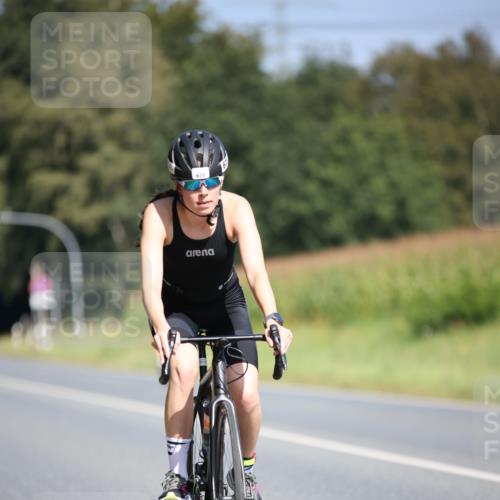 01.09.2024 - 17. Tribühne Triathlon H.Heesch http://msf.ph/oto/6949150 01.09.2024 12:07:17 Radfahren 543, 589, 673 meine-sportfotos.de