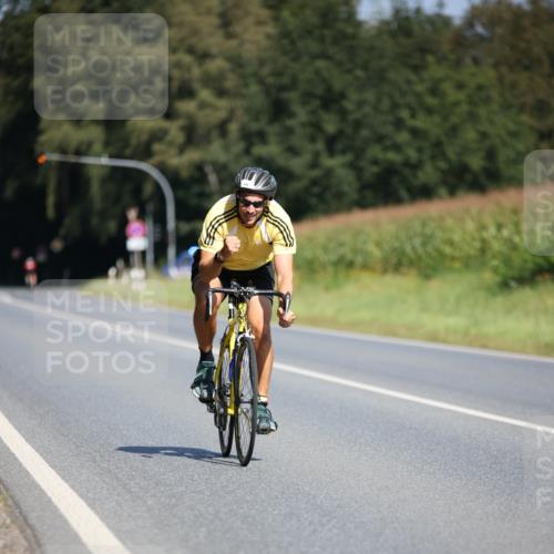 01.09.2024 - 17. Tribühne Triathlon H.Heesch http://msf.ph/oto/6949162 01.09.2024 12:07:29 Radfahren 473, 482, 506, 543, 646, 649 meine-sportfotos.de