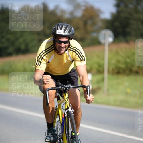 01.09.2024 - 17. Tribühne Triathlon H.Heesch http://msf.ph/oto/6949189 01.09.2024 12:07:31 Radfahren 473, 482, 506, 649, 691 meine-sportfotos.de