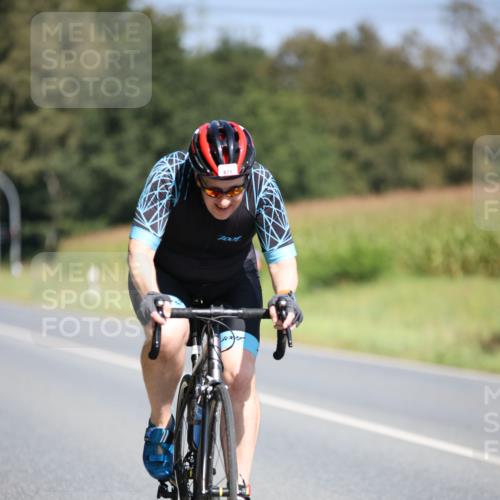 01.09.2024 - 17. Tribühne Triathlon H.Heesch http://msf.ph/oto/6949203 01.09.2024 12:07:35 Radfahren 473, 482, 649, 691 meine-sportfotos.de