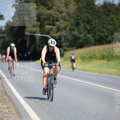 01.09.2024 - 17. Tribühne Triathlon H.Heesch http://msf.ph/oto/6949214 01.09.2024 12:07:38 Radfahren 482, 691 meine-sportfotos.de