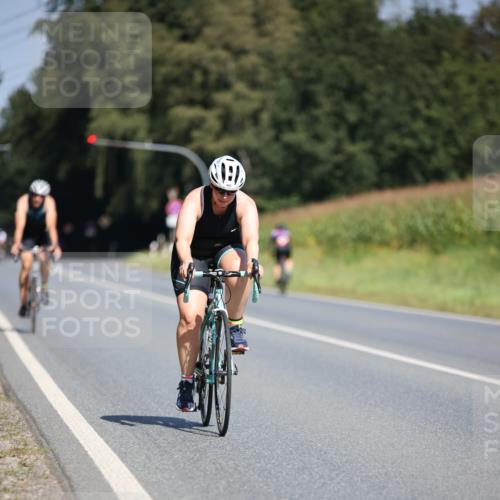 01.09.2024 - 17. Tribühne Triathlon H.Heesch http://msf.ph/oto/6949220 01.09.2024 12:07:38 Radfahren 482, 691 meine-sportfotos.de