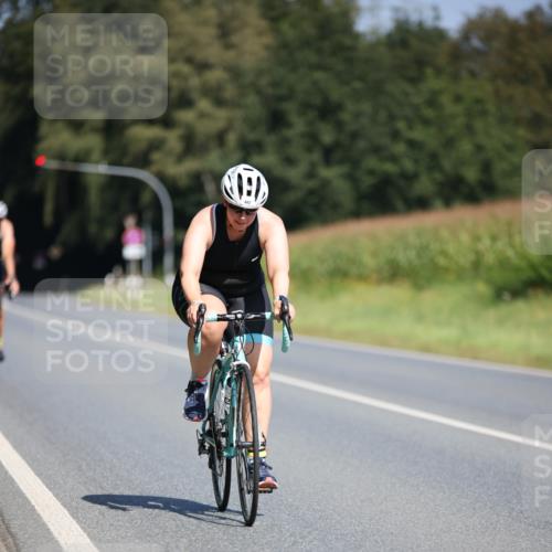 01.09.2024 - 17. Tribühne Triathlon H.Heesch http://msf.ph/oto/6949229 01.09.2024 12:07:38 Radfahren 482, 691 meine-sportfotos.de