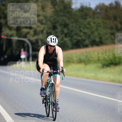 01.09.2024 - 17. Tribühne Triathlon H.Heesch http://msf.ph/oto/6949231 01.09.2024 12:07:38 Radfahren 482, 691 meine-sportfotos.de