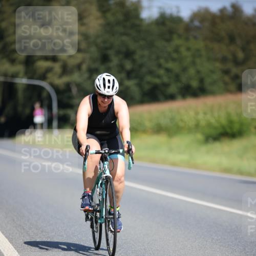 01.09.2024 - 17. Tribühne Triathlon H.Heesch http://msf.ph/oto/6949232 01.09.2024 12:07:38 Radfahren 482, 691 meine-sportfotos.de