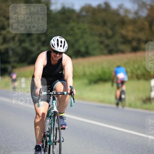 01.09.2024 - 17. Tribühne Triathlon H.Heesch http://msf.ph/oto/6949238 01.09.2024 12:07:39 Radfahren 482, 691 meine-sportfotos.de
