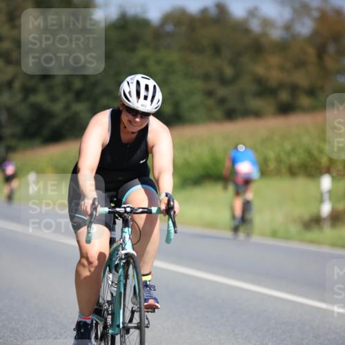 01.09.2024 - 17. Tribühne Triathlon H.Heesch http://msf.ph/oto/6949240 01.09.2024 12:07:39 Radfahren 482, 691 meine-sportfotos.de