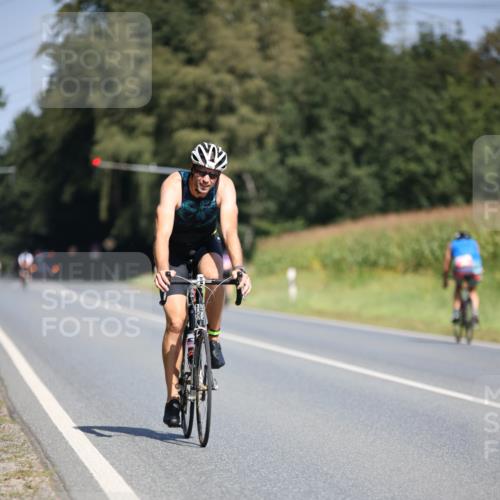 01.09.2024 - 17. Tribühne Triathlon H.Heesch http://msf.ph/oto/6949244 01.09.2024 12:07:40 Radfahren 482, 691 meine-sportfotos.de
