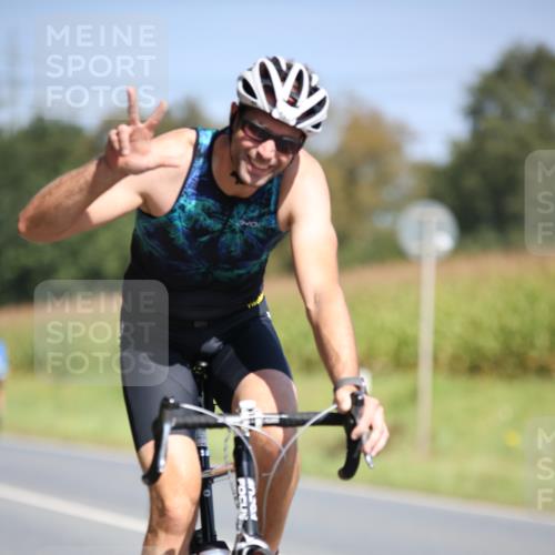 01.09.2024 - 17. Tribühne Triathlon H.Heesch http://msf.ph/oto/6949269 01.09.2024 12:07:41 Radfahren 369, 482, 603, 691 meine-sportfotos.de
