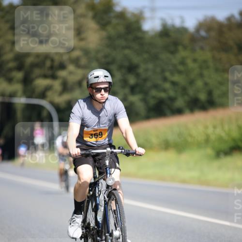 01.09.2024 - 17. Tribühne Triathlon H.Heesch http://msf.ph/oto/6949275 01.09.2024 12:07:50 Radfahren 369, 503, 603, 614, 621, 688 meine-sportfotos.de
