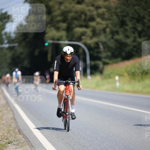 01.09.2024 - 17. Tribühne Triathlon H.Heesch http://msf.ph/oto/6949294 01.09.2024 12:07:52 Radfahren 369, 503, 527, 603, 614, 620, 621, 688 meine-sportfotos.de