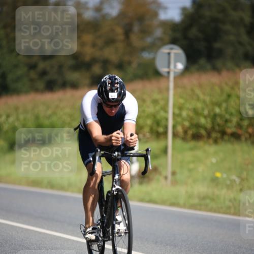 01.09.2024 - 17. Tribühne Triathlon H.Heesch http://msf.ph/oto/6949300 01.09.2024 12:07:53 Radfahren 369, 503, 527, 603, 614, 620, 621, 688 meine-sportfotos.de