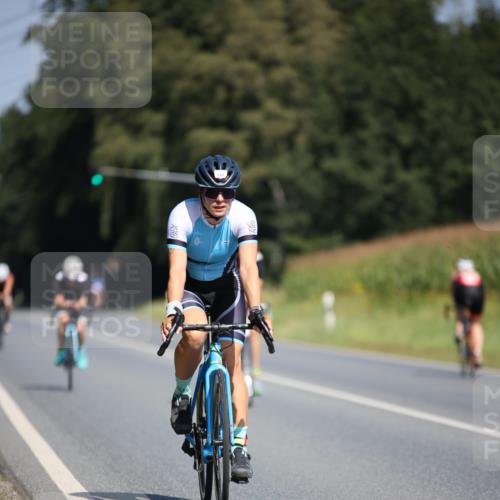 01.09.2024 - 17. Tribühne Triathlon H.Heesch http://msf.ph/oto/6949309 01.09.2024 12:07:58 Radfahren 503, 527, 614, 620, 678, 693 meine-sportfotos.de