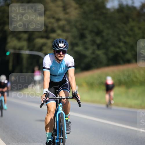 01.09.2024 - 17. Tribühne Triathlon H.Heesch http://msf.ph/oto/6949318 01.09.2024 12:07:59 Radfahren 503, 527, 614, 620, 678, 693 meine-sportfotos.de