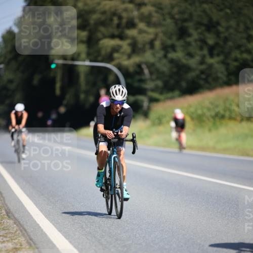 01.09.2024 - 17. Tribühne Triathlon H.Heesch http://msf.ph/oto/6949333 01.09.2024 12:08:00 Radfahren 503, 527, 620, 678, 693 meine-sportfotos.de