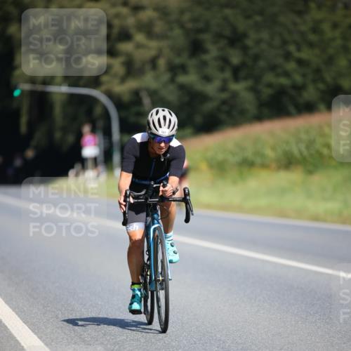 01.09.2024 - 17. Tribühne Triathlon H.Heesch http://msf.ph/oto/6949342 01.09.2024 12:08:01 Radfahren 503, 527, 613, 620, 678, 693 meine-sportfotos.de
