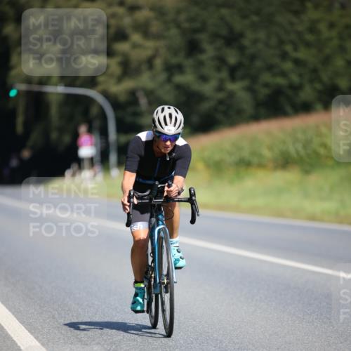 01.09.2024 - 17. Tribühne Triathlon H.Heesch http://msf.ph/oto/6949344 01.09.2024 12:08:01 Radfahren 503, 527, 613, 620, 678, 693 meine-sportfotos.de