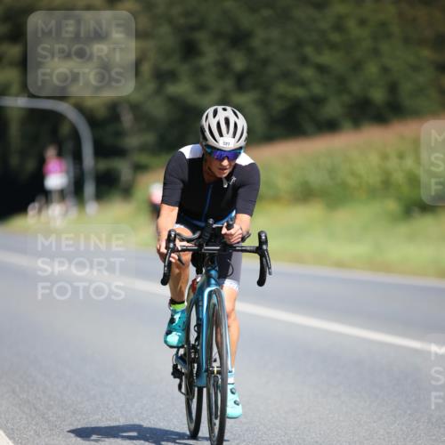 01.09.2024 - 17. Tribühne Triathlon H.Heesch http://msf.ph/oto/6949350 01.09.2024 12:08:01 Radfahren 503, 527, 613, 620, 678, 693 meine-sportfotos.de