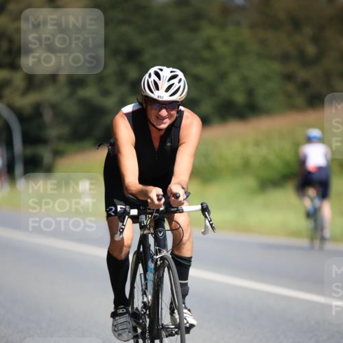 01.09.2024 - 17. Tribühne Triathlon H.Heesch http://msf.ph/oto/6949365 01.09.2024 12:08:05 Radfahren 613, 678, 687, 693 meine-sportfotos.de