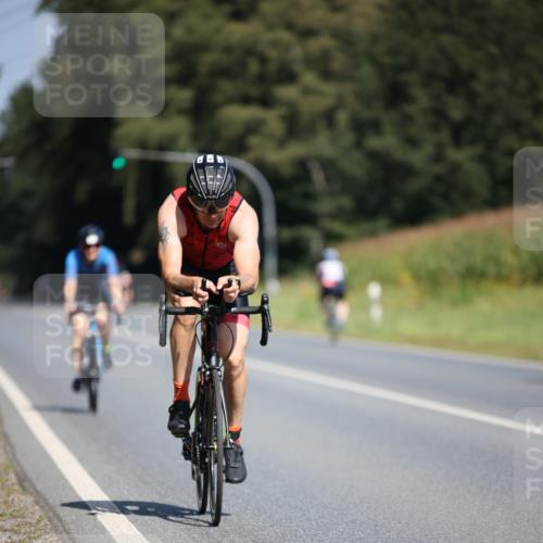 01.09.2024 - 17. Tribühne Triathlon H.Heesch http://msf.ph/oto/6949375 01.09.2024 12:08:13 Radfahren 501, 609, 613, 687 meine-sportfotos.de