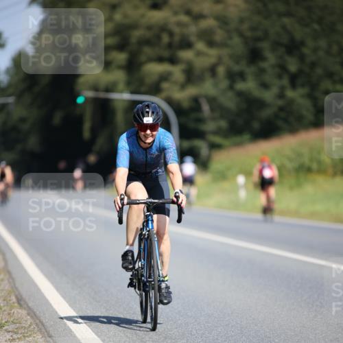 01.09.2024 - 17. Tribühne Triathlon H.Heesch http://msf.ph/oto/6949408 01.09.2024 12:08:15 Radfahren 501, 601, 609, 687 meine-sportfotos.de
