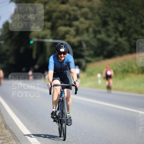01.09.2024 - 17. Tribühne Triathlon H.Heesch http://msf.ph/oto/6949410 01.09.2024 12:08:15 Radfahren 501, 601, 609, 687 meine-sportfotos.de