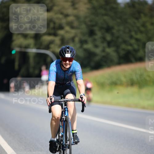 01.09.2024 - 17. Tribühne Triathlon H.Heesch http://msf.ph/oto/6949418 01.09.2024 12:08:15 Radfahren 501, 601, 609, 687 meine-sportfotos.de