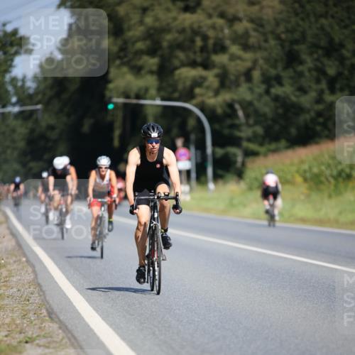 01.09.2024 - 17. Tribühne Triathlon H.Heesch http://msf.ph/oto/6949441 01.09.2024 12:08:23 Radfahren 579, 595, 601, 632, 656, 679 meine-sportfotos.de