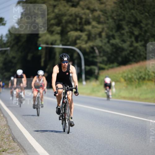 01.09.2024 - 17. Tribühne Triathlon H.Heesch http://msf.ph/oto/6949447 01.09.2024 12:08:23 Radfahren 579, 595, 601, 632, 656, 679 meine-sportfotos.de