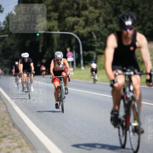 01.09.2024 - 17. Tribühne Triathlon H.Heesch http://msf.ph/oto/6949469 01.09.2024 12:08:24 Radfahren 579, 595, 601, 632, 656, 679 meine-sportfotos.de