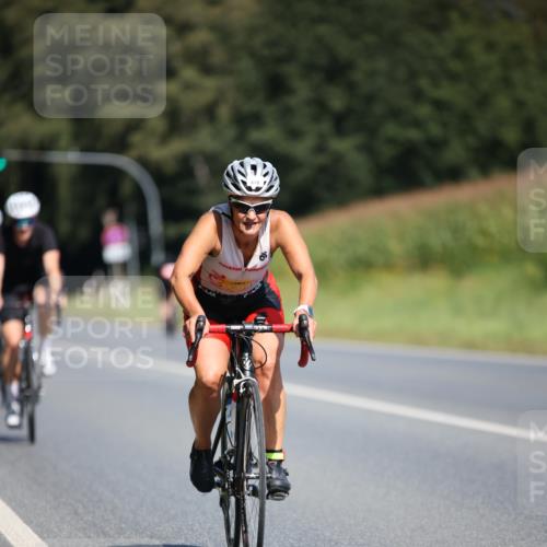 01.09.2024 - 17. Tribühne Triathlon H.Heesch http://msf.ph/oto/6949505 01.09.2024 12:08:26 Radfahren 579, 595, 601, 632, 656, 679 meine-sportfotos.de