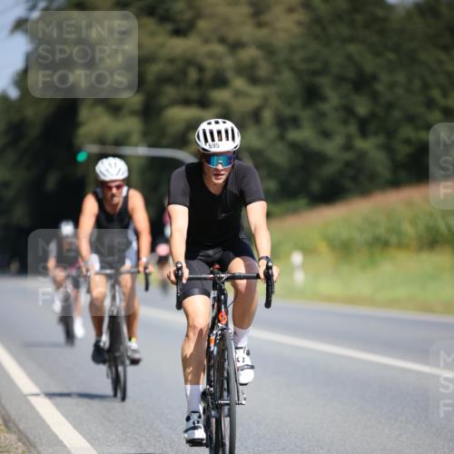 01.09.2024 - 17. Tribühne Triathlon H.Heesch http://msf.ph/oto/6949519 01.09.2024 12:08:27 Radfahren 468, 579, 595, 632, 656, 679 meine-sportfotos.de
