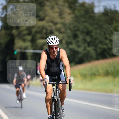 01.09.2024 - 17. Tribühne Triathlon H.Heesch http://msf.ph/oto/6949535 01.09.2024 12:08:28 Radfahren 468, 579, 595, 632, 656, 679 meine-sportfotos.de