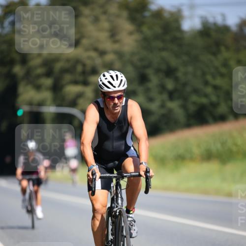 01.09.2024 - 17. Tribühne Triathlon H.Heesch http://msf.ph/oto/6949537 01.09.2024 12:08:28 Radfahren 468, 579, 595, 632, 656, 679 meine-sportfotos.de