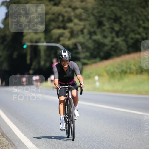 01.09.2024 - 17. Tribühne Triathlon H.Heesch http://msf.ph/oto/6949546 01.09.2024 12:08:30 Radfahren 468, 579, 632, 656, 694 meine-sportfotos.de