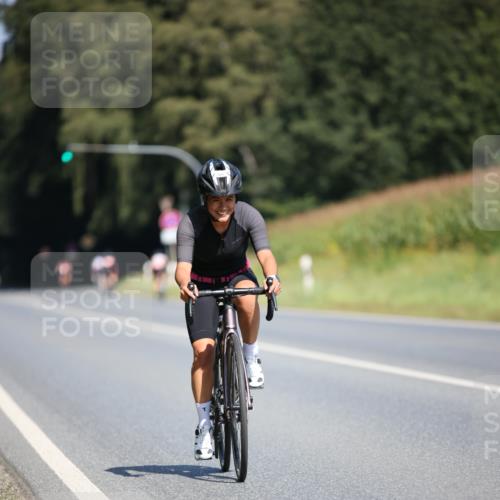 01.09.2024 - 17. Tribühne Triathlon H.Heesch http://msf.ph/oto/6949550 01.09.2024 12:08:30 Radfahren 468, 579, 632, 656, 694 meine-sportfotos.de
