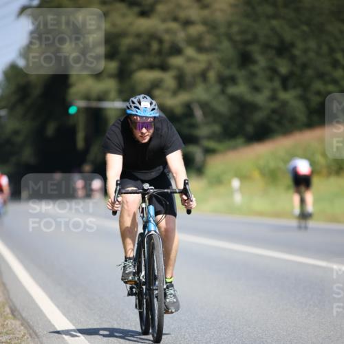 01.09.2024 - 17. Tribühne Triathlon H.Heesch http://msf.ph/oto/6949578 01.09.2024 12:08:36 Radfahren 468, 638, 694, 713 meine-sportfotos.de