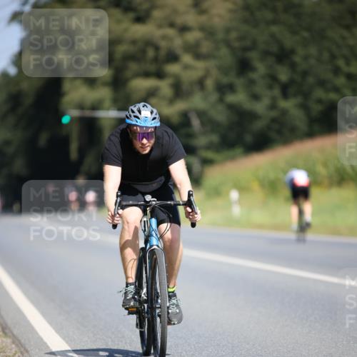 01.09.2024 - 17. Tribühne Triathlon H.Heesch http://msf.ph/oto/6949580 01.09.2024 12:08:36 Radfahren 468, 638, 694, 713 meine-sportfotos.de
