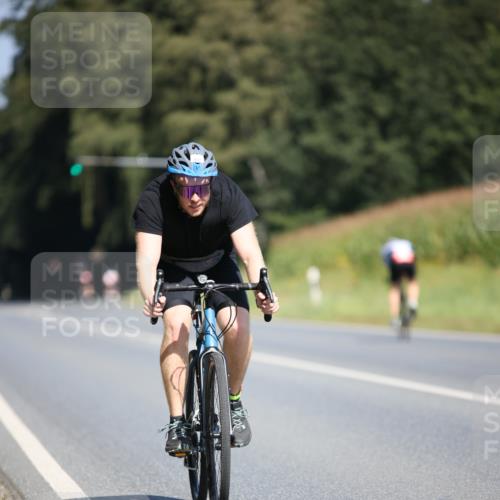 01.09.2024 - 17. Tribühne Triathlon H.Heesch http://msf.ph/oto/6949583 01.09.2024 12:08:36 Radfahren 468, 638, 694, 713 meine-sportfotos.de