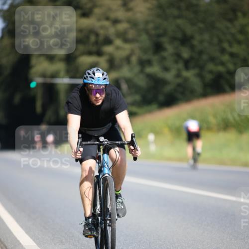 01.09.2024 - 17. Tribühne Triathlon H.Heesch http://msf.ph/oto/6949585 01.09.2024 12:08:36 Radfahren 468, 638, 694, 713 meine-sportfotos.de