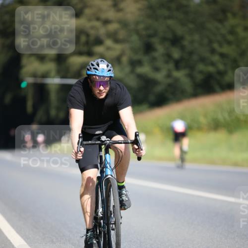 01.09.2024 - 17. Tribühne Triathlon H.Heesch http://msf.ph/oto/6949587 01.09.2024 12:08:37 Radfahren 468, 638, 694, 713 meine-sportfotos.de
