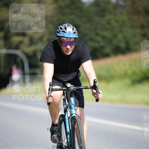 01.09.2024 - 17. Tribühne Triathlon H.Heesch http://msf.ph/oto/6949598 01.09.2024 12:08:37 Radfahren 468, 638, 694, 713 meine-sportfotos.de